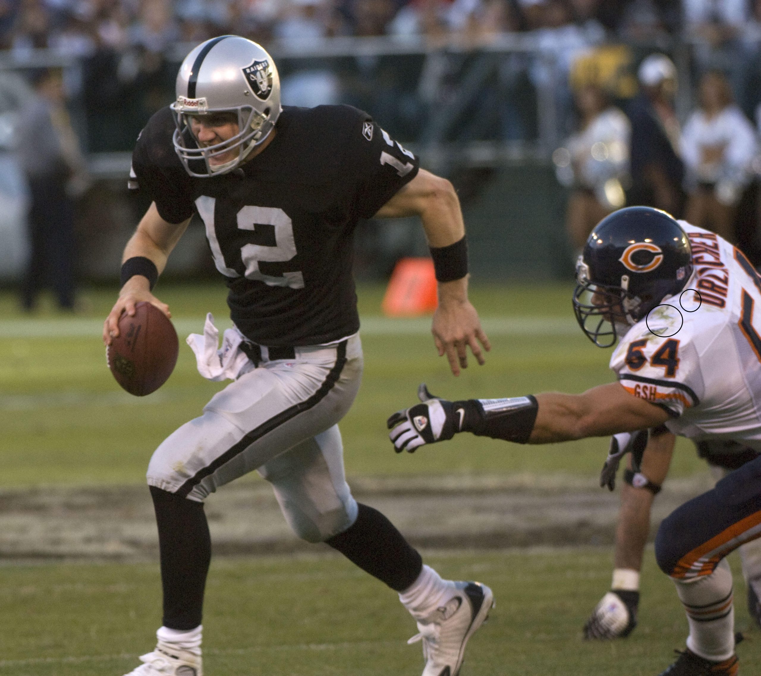 Urlacher 9 vs Raiders 11.11.2007