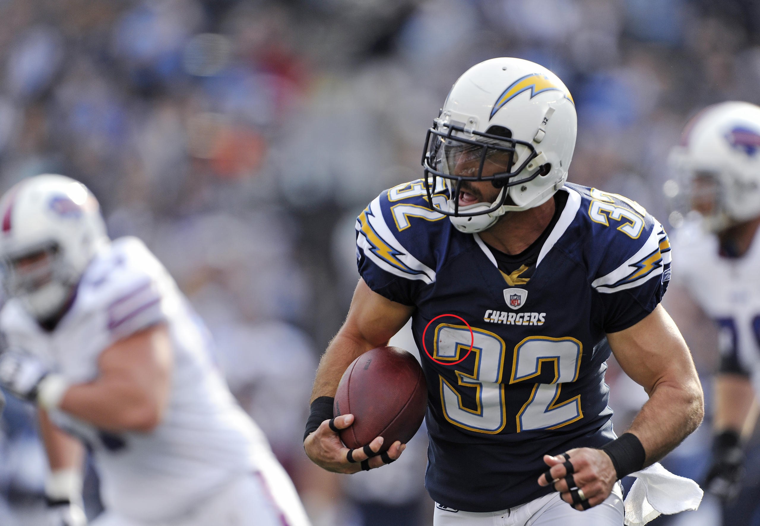 Weddle 3 vs Bills 11.12.2011